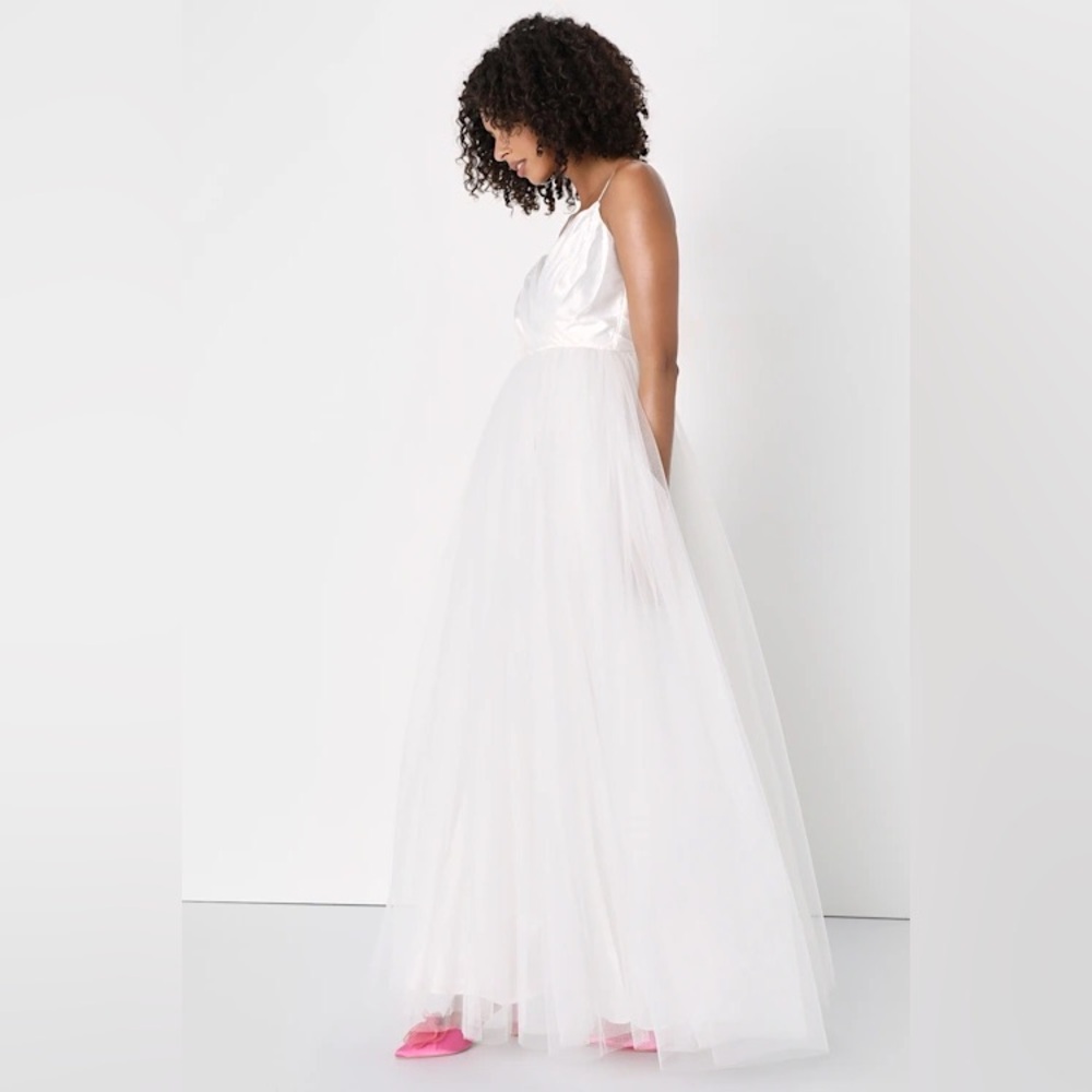 NEW Lulus Small Spellbinding Beauty White Glitter Sleeveless Tulle‎ Maxi Gown